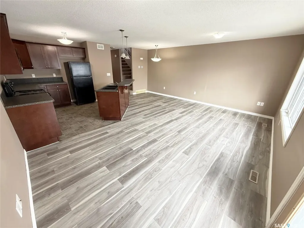 602 Barber Crescent Weyburn SK S4H 0M9