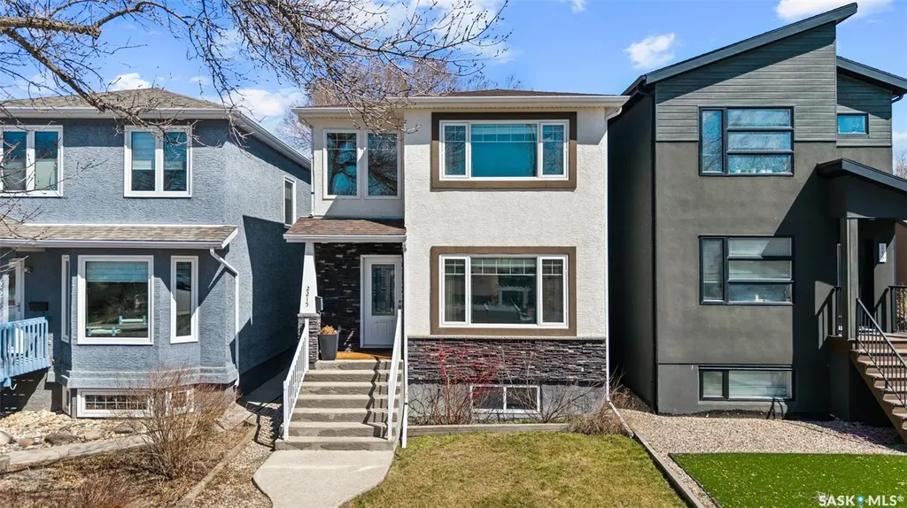 2215 Wascana Street Regina SK S4T 4K3