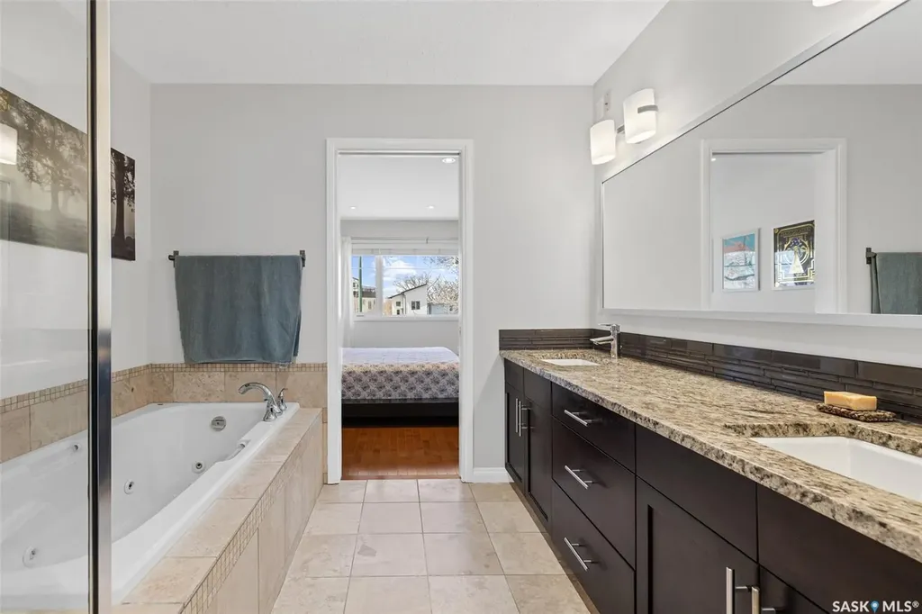 2215 Wascana Street Regina SK S4T 4K3
