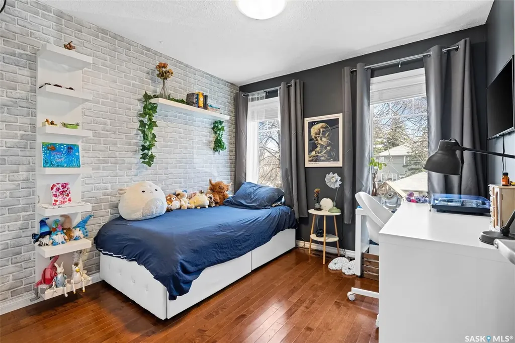 2215 Wascana Street Regina SK S4T 4K3