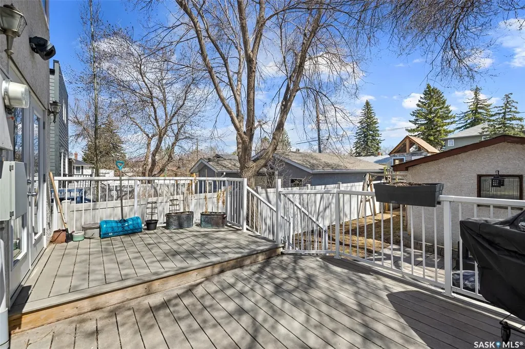 2215 Wascana Street Regina SK S4T 4K3