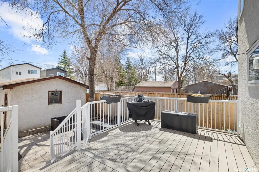 2215 Wascana Street Regina SK S4T 4K3