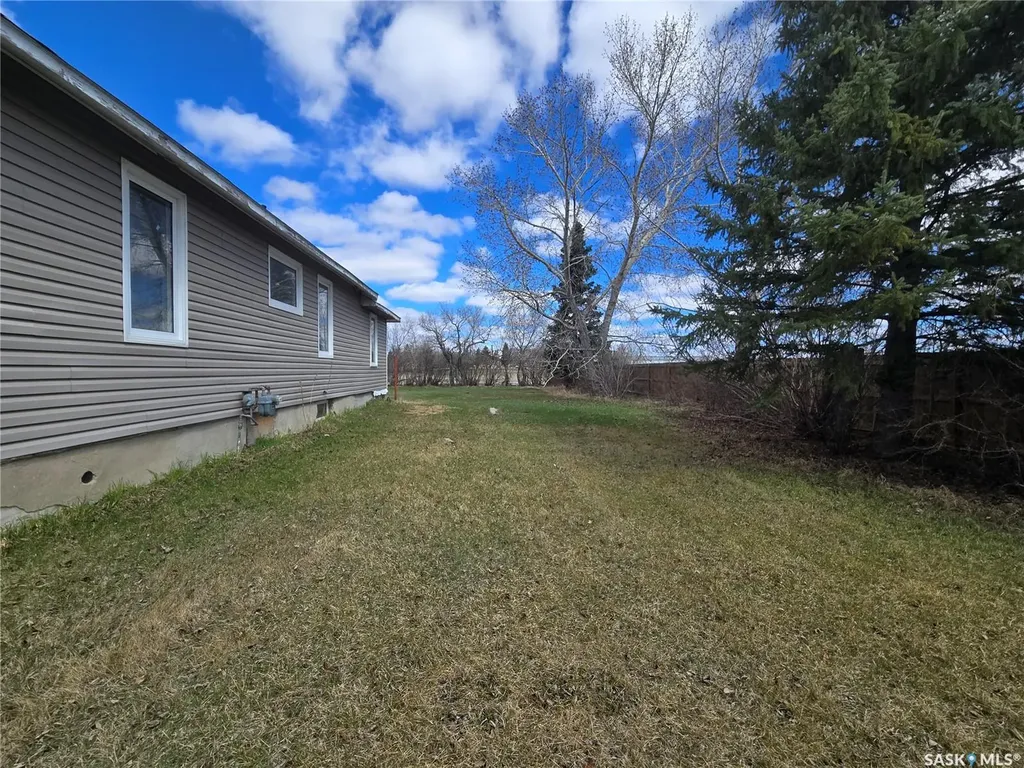 601 Souris Avenue Arcola SK S0C 0G0