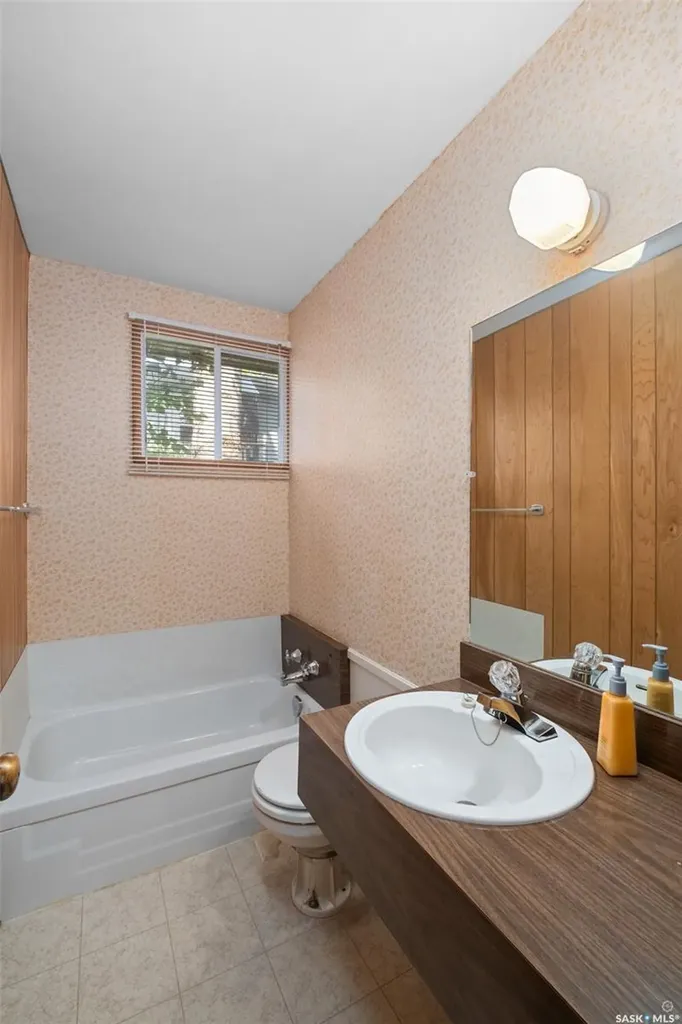 201 Agnes Street Lakeland Rm No. 521 SK S0J 0N0