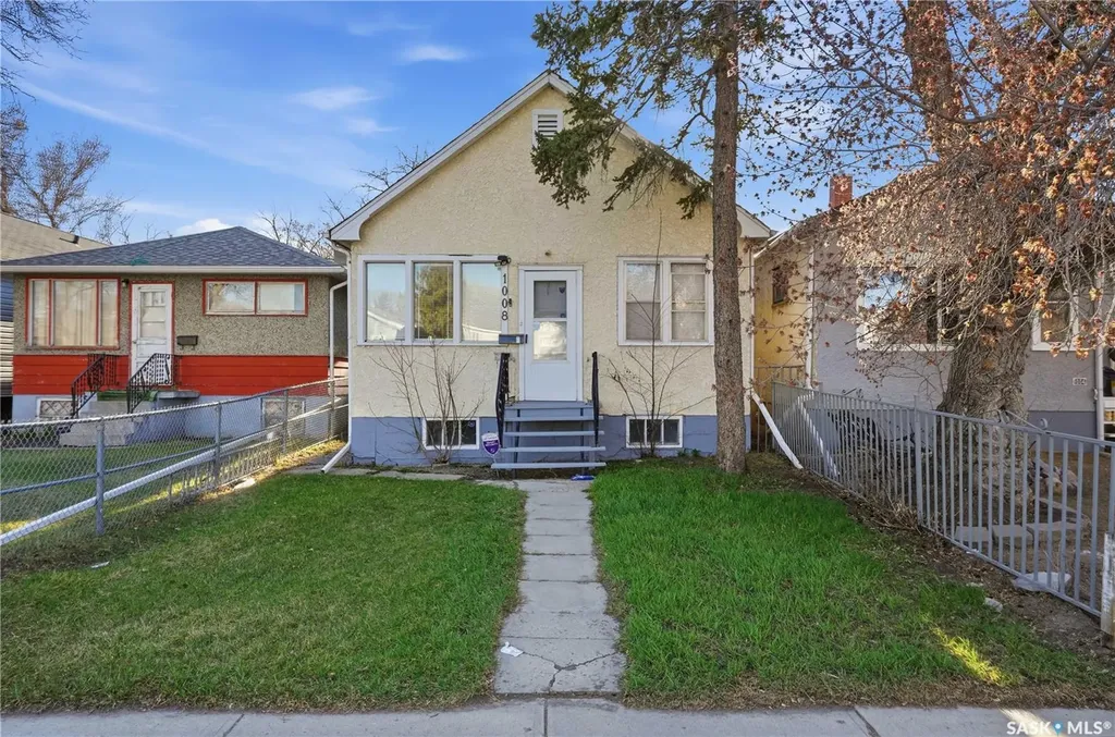 1008 Retallack Street Regina SK S4T 2H3