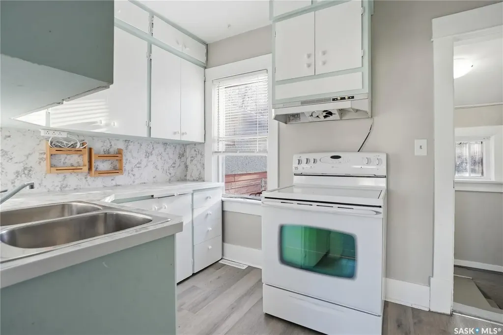 1008 Retallack Street Regina SK S4T 2H3