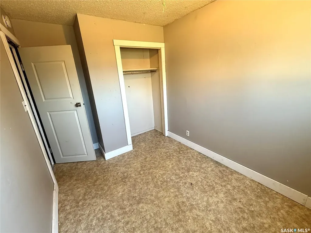 671 102nd Street North Battleford SK S9A 1C9