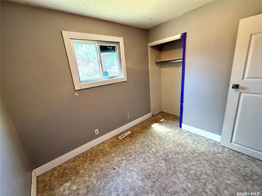 671 102nd Street North Battleford SK S9A 1C9