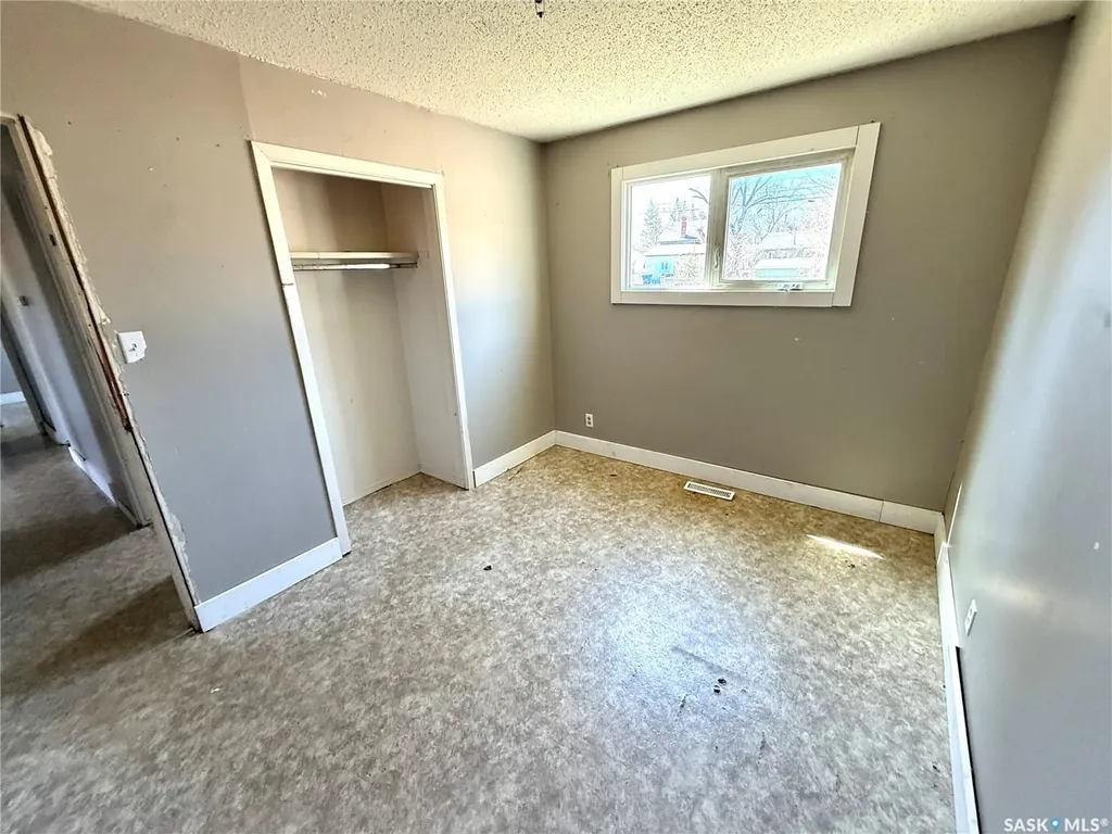 671 102nd Street North Battleford SK S9A 1C9