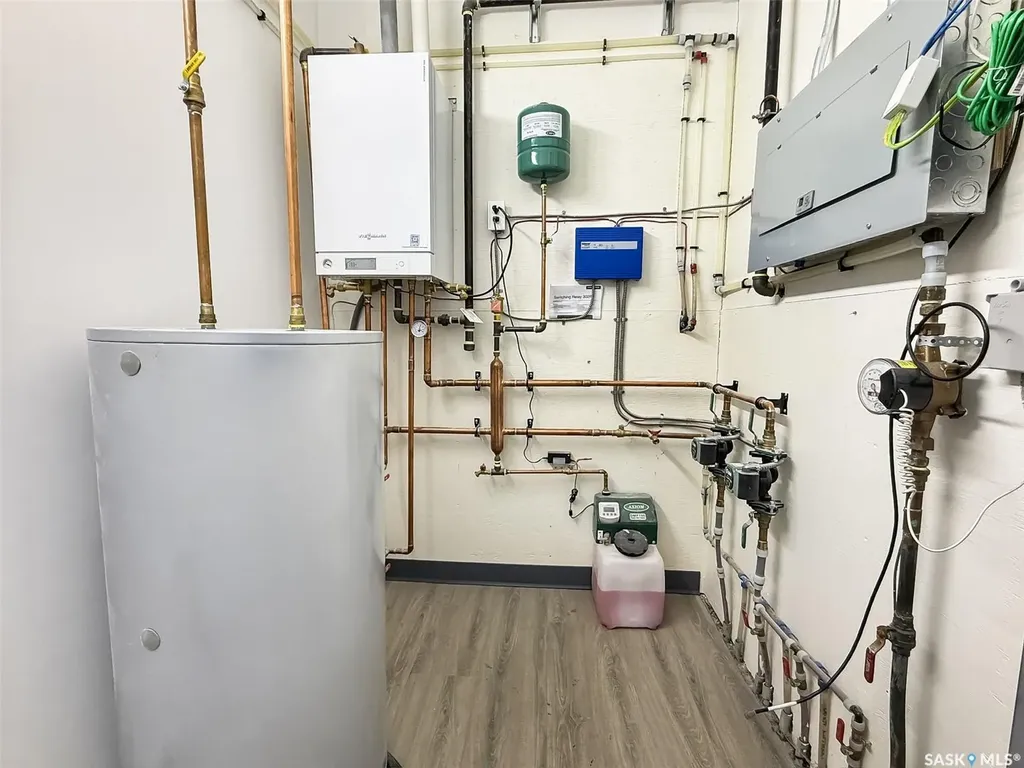 801 Cheadle Street W Swift Current SK S9H 0C2