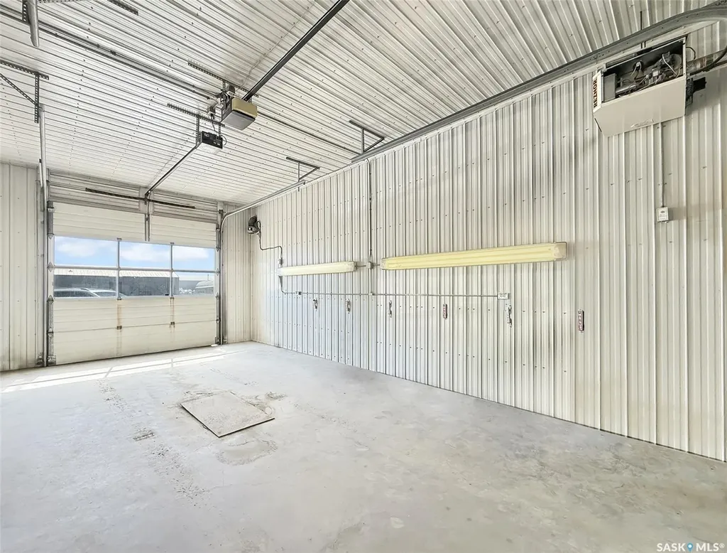 801 Cheadle Street W Swift Current SK S9H 0C2