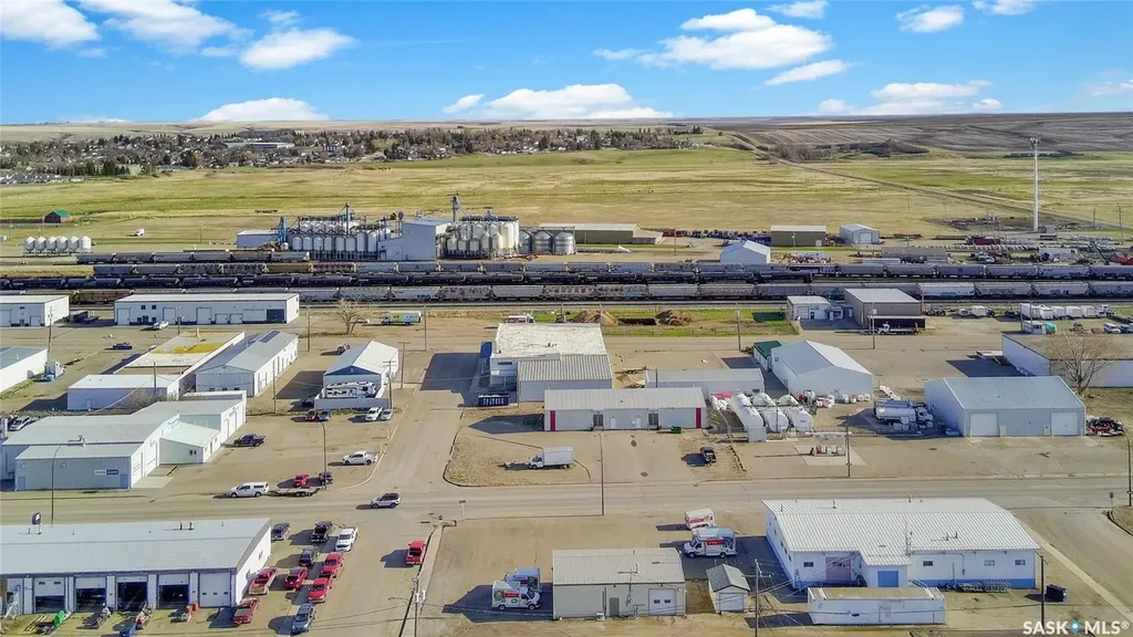 801 Cheadle Street W Swift Current SK S9H 0C2