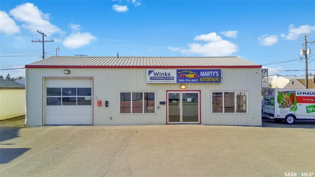 801 Cheadle Street W Swift Current SK S9H 0C2