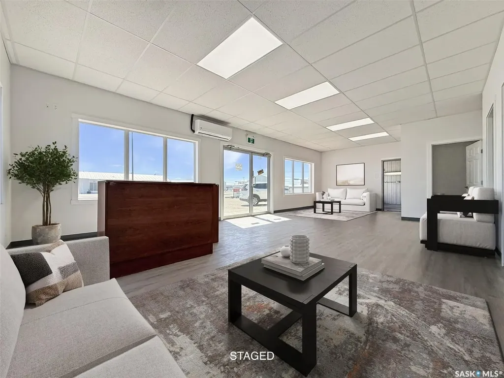 801 Cheadle Street W Swift Current SK S9H 0C2