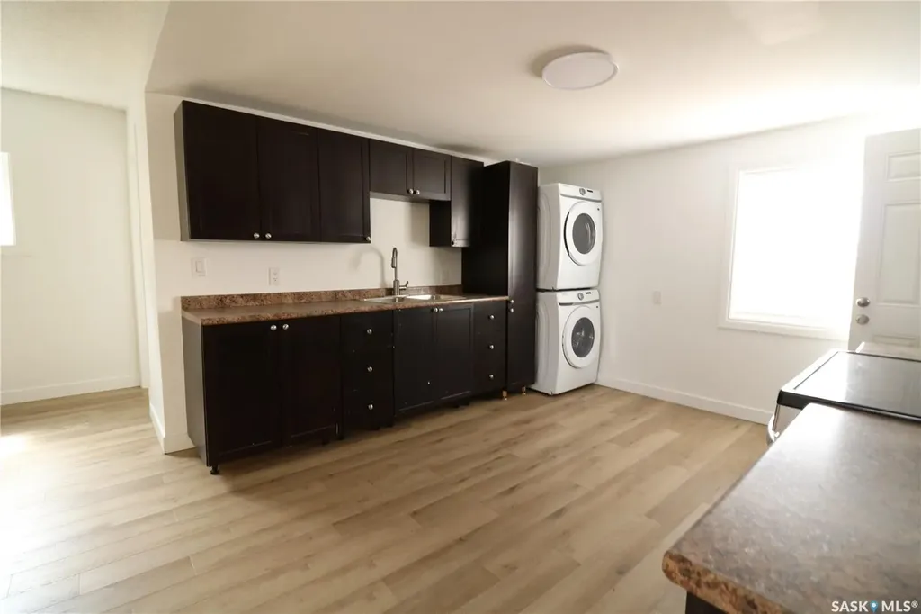 544 Osler Street Regina SK S4R 1W1