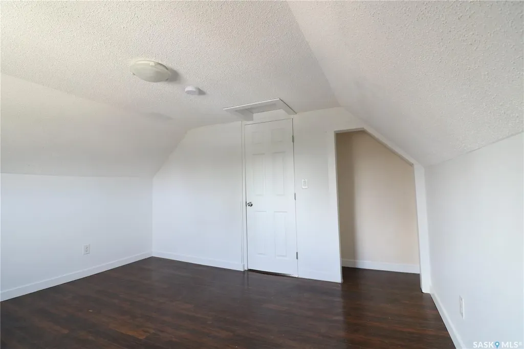 544 Osler Street Regina SK S4R 1W1