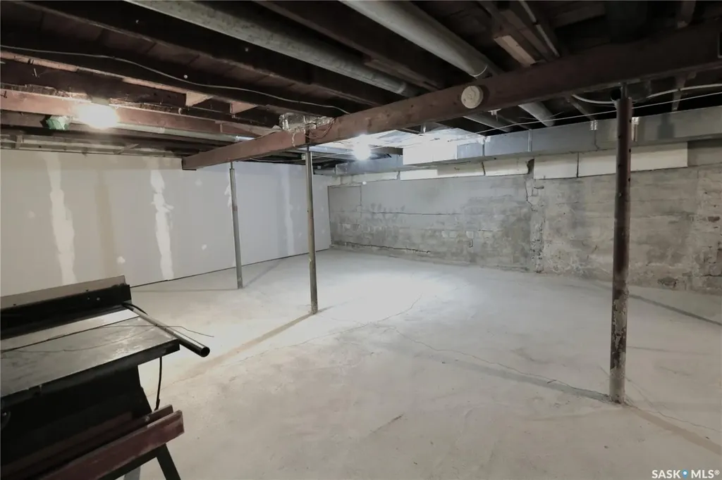 544 Osler Street Regina SK S4R 1W1
