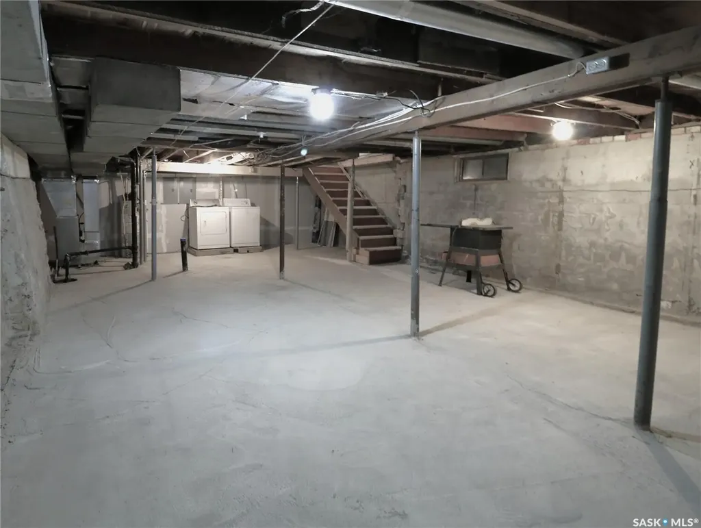 544 Osler Street Regina SK S4R 1W1