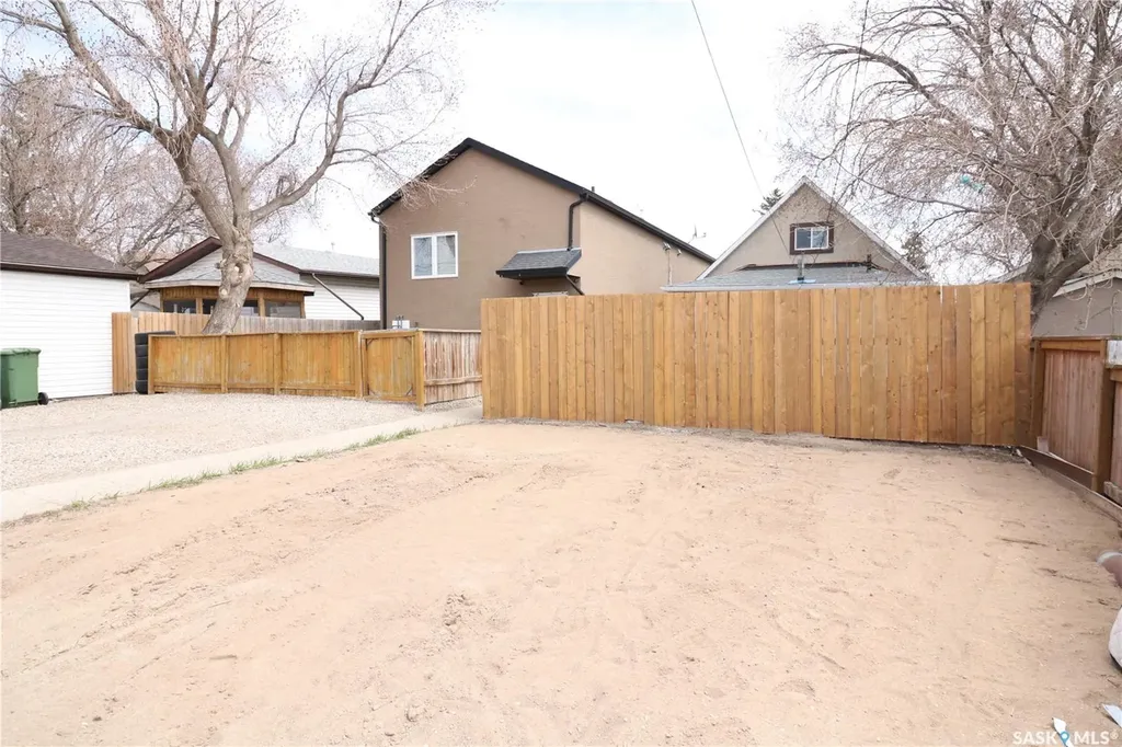 544 Osler Street Regina SK S4R 1W1
