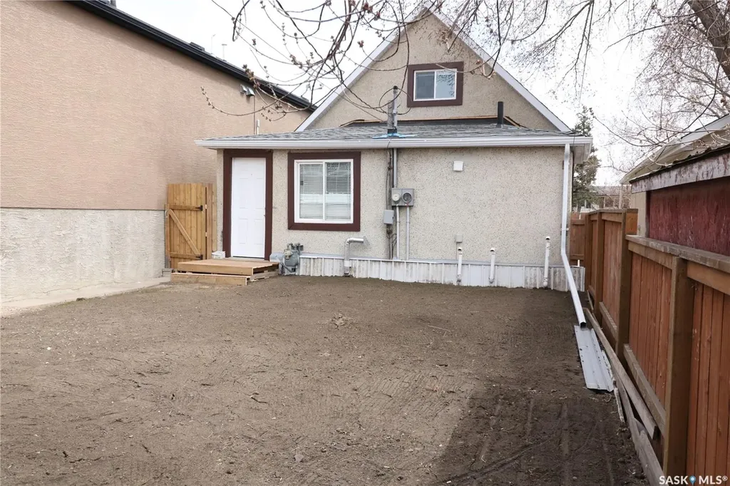 544 Osler Street Regina SK S4R 1W1