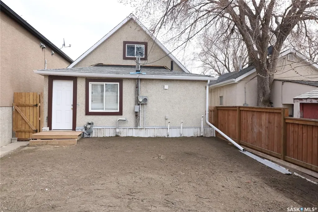 544 Osler Street Regina SK S4R 1W1