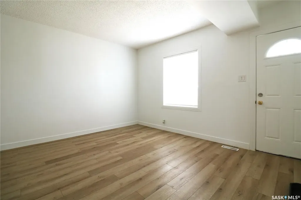 544 Osler Street Regina SK S4R 1W1
