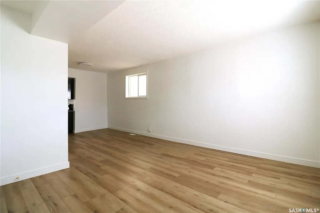 544 Osler Street Regina SK S4R 1W1
