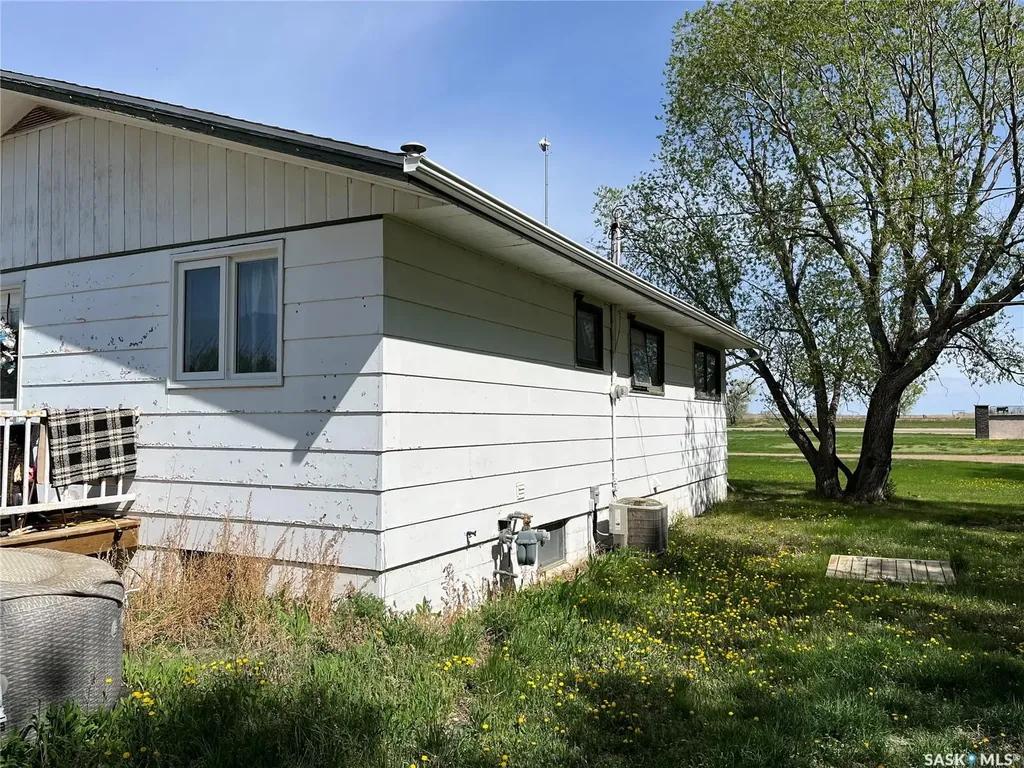 112 Edward Street Hazenmore SK S0N 1C0