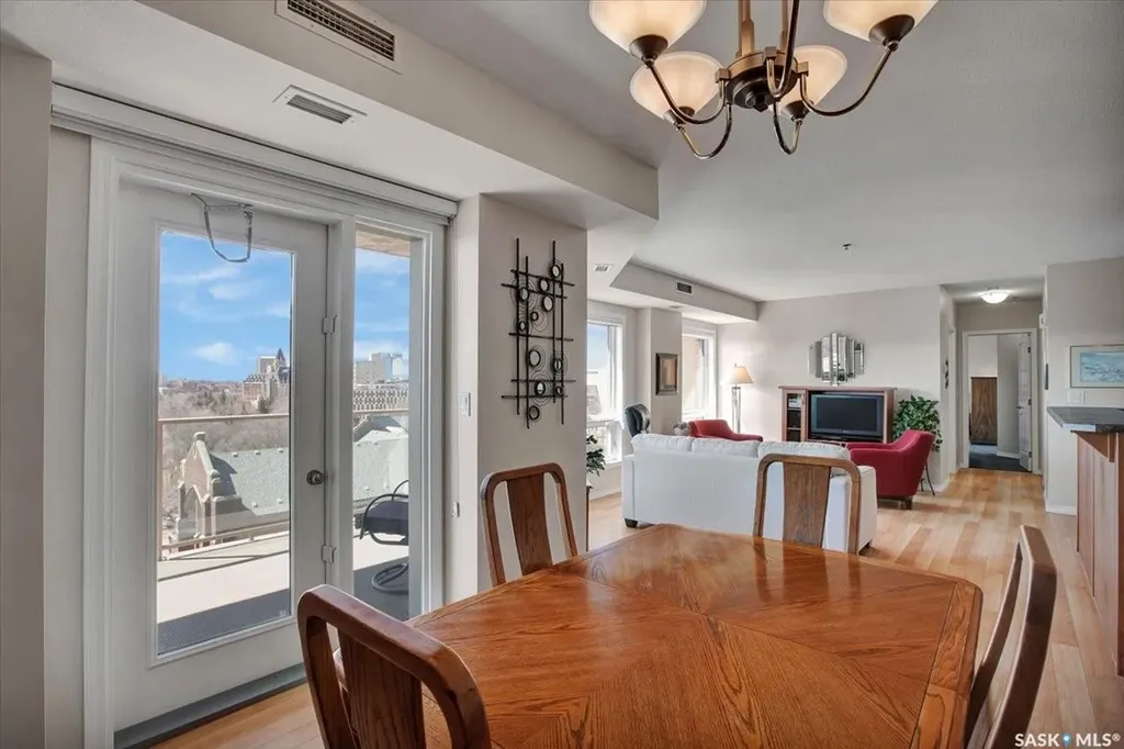 902 Spadina Crescent E Saskatoon SK S7K 0G8