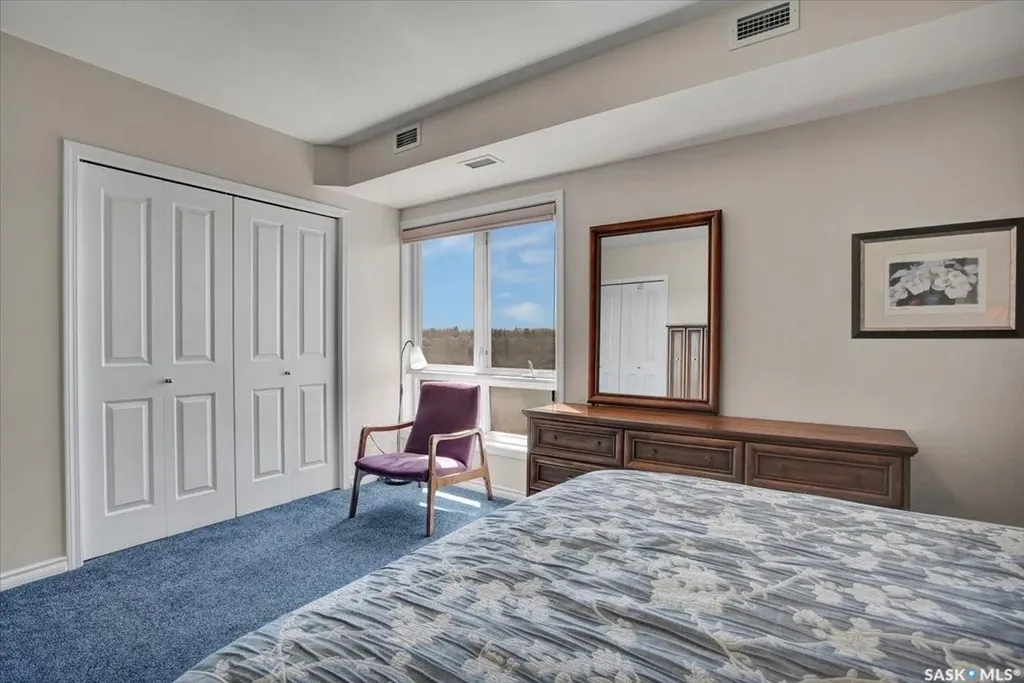 902 Spadina Crescent E Saskatoon SK S7K 0G8