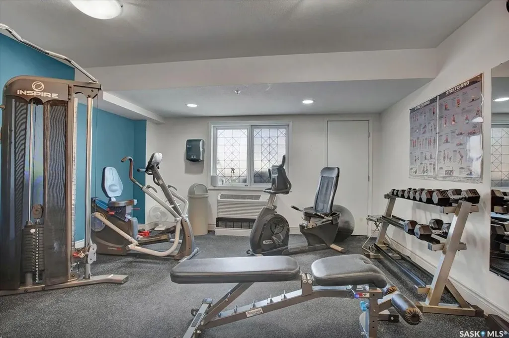 902 Spadina Crescent E Saskatoon SK S7K 0G8