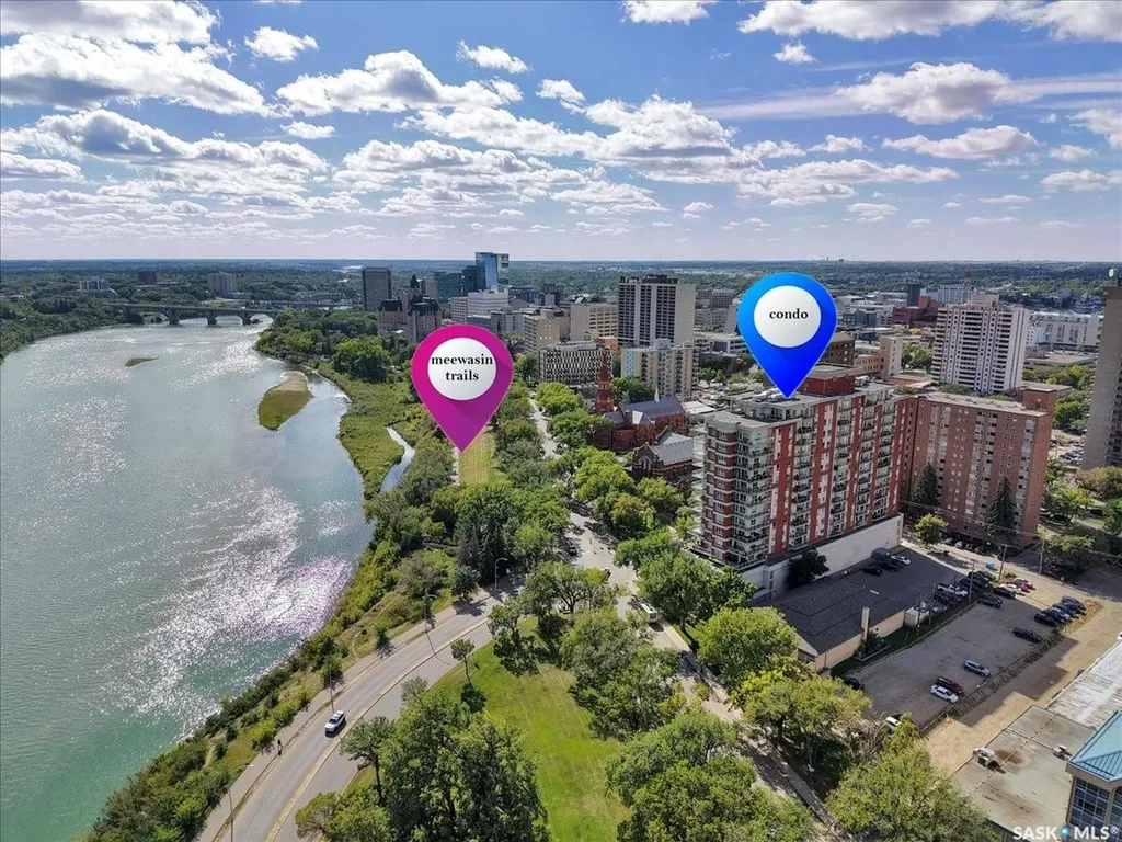 902 Spadina Crescent E Saskatoon SK S7K 0G8