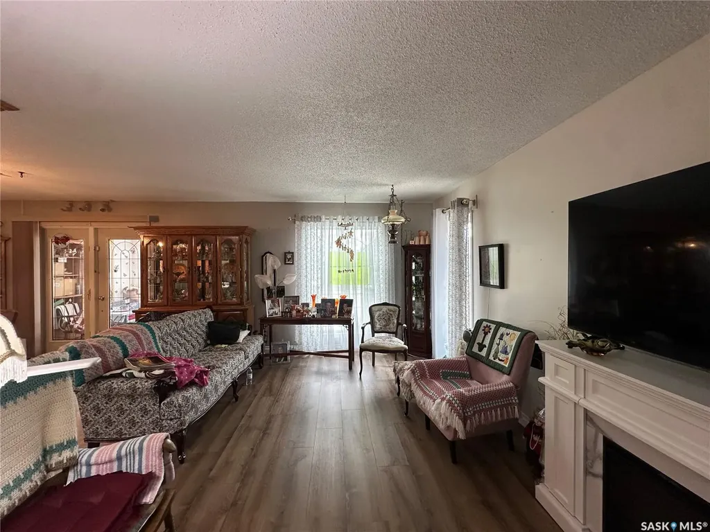 32 4th Street SE Preeceville SK S0A 3B0