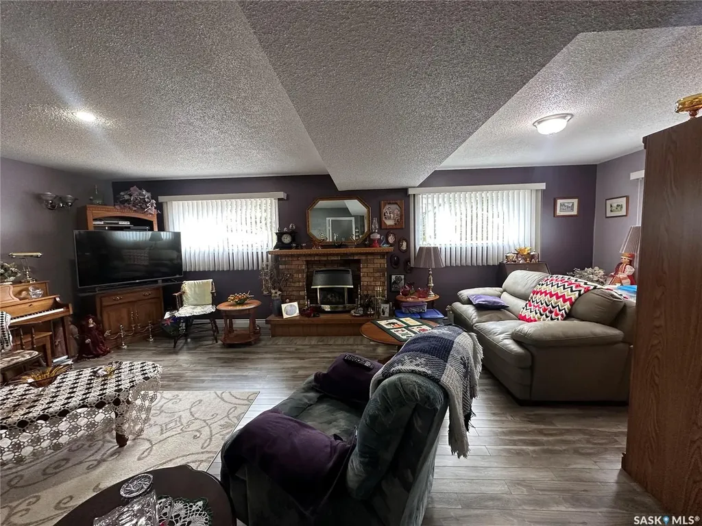 32 4th Street SE Preeceville SK S0A 3B0