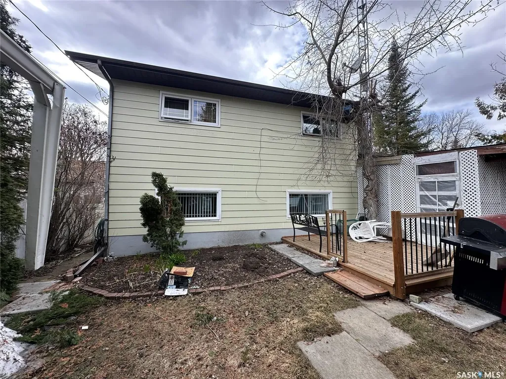 32 4th Street SE Preeceville SK S0A 3B0
