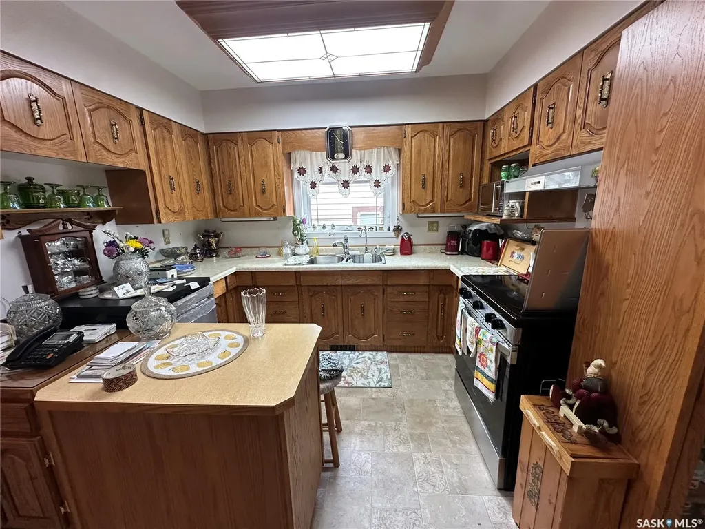 32 4th Street SE Preeceville SK S0A 3B0