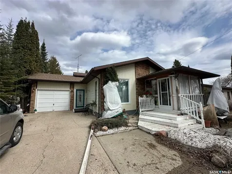32 4TH Street SE Preeceville SK S0A 3B0