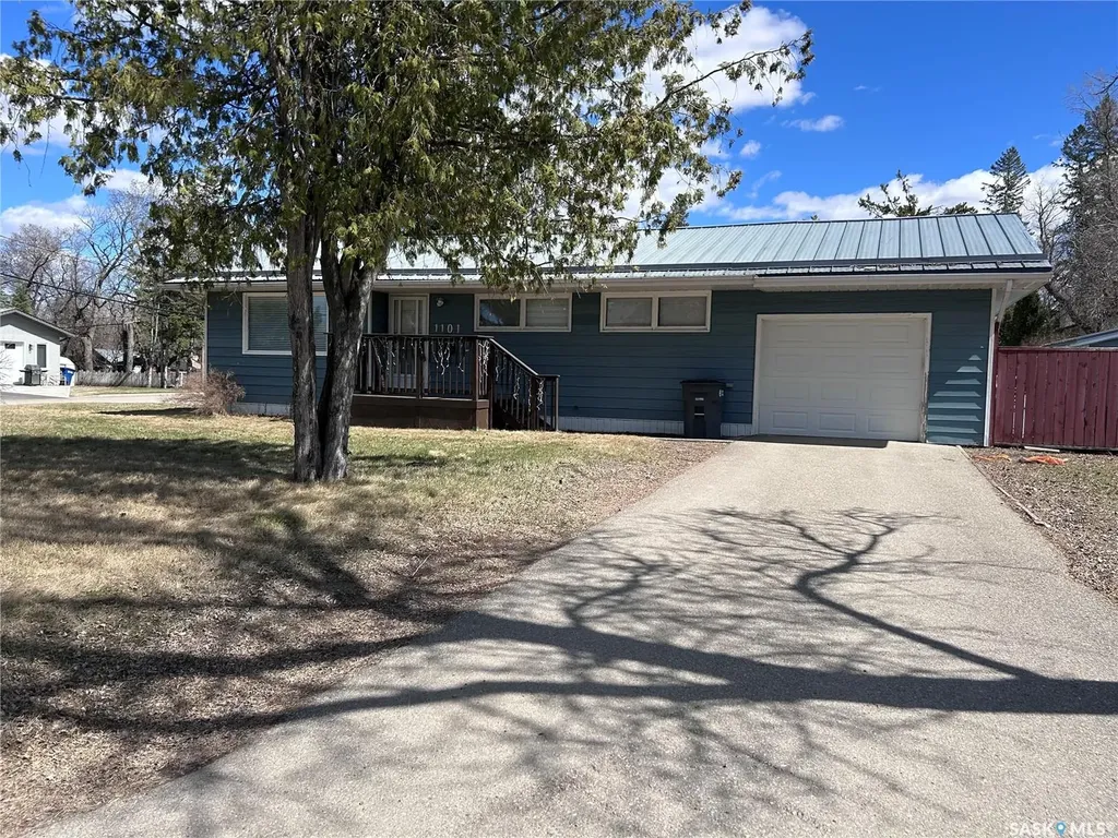 1101 Gordon Street Moosomin SK S0G 3N0