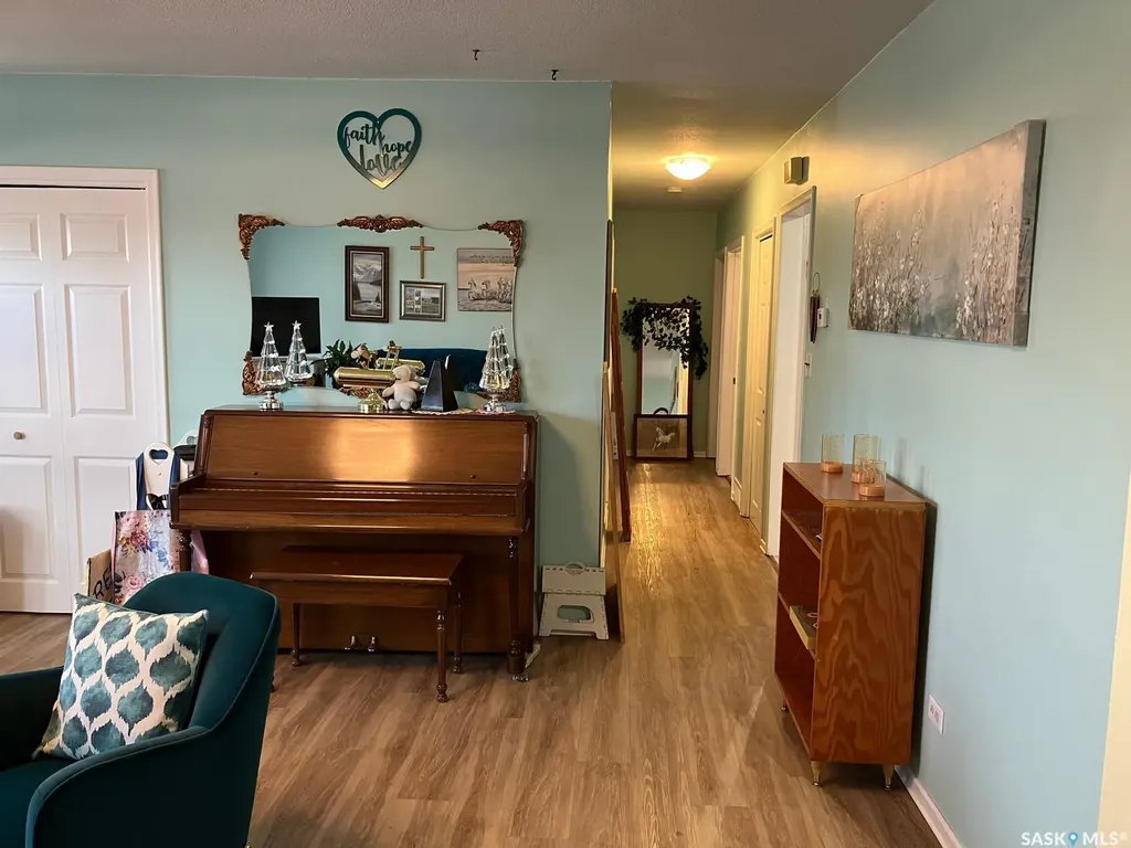311 1st Street W Nipawin SK S0E 1E0