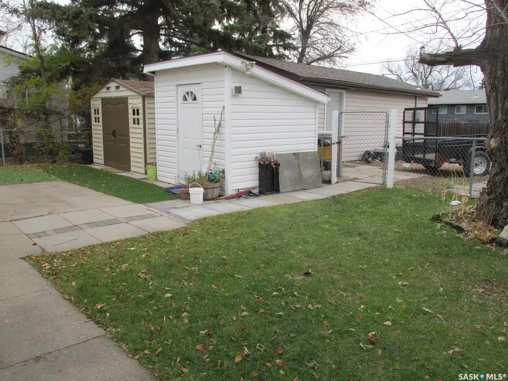 311 1st Street W Nipawin SK S0E 1E0