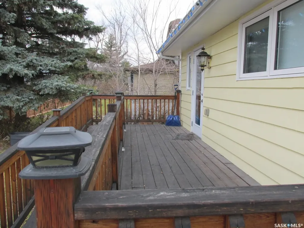 311 1st Street W Nipawin SK S0E 1E0