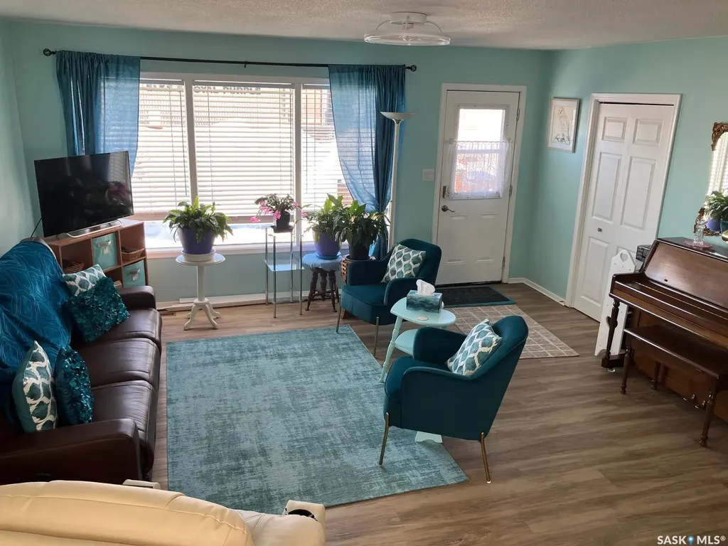 311 1st Street W Nipawin SK S0E 1E0