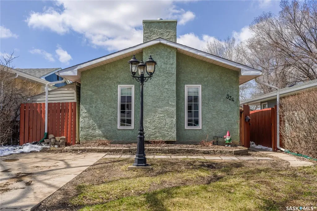 334 Robinson Street Regina SK S4R 3R2