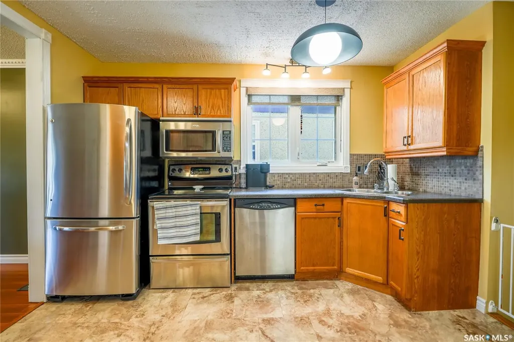 334 Robinson Street Regina SK S4R 3R2