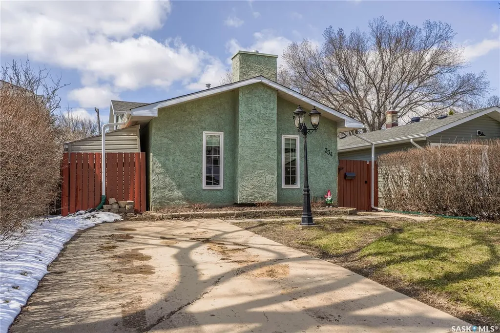 334 Robinson Street Regina SK S4R 3R2