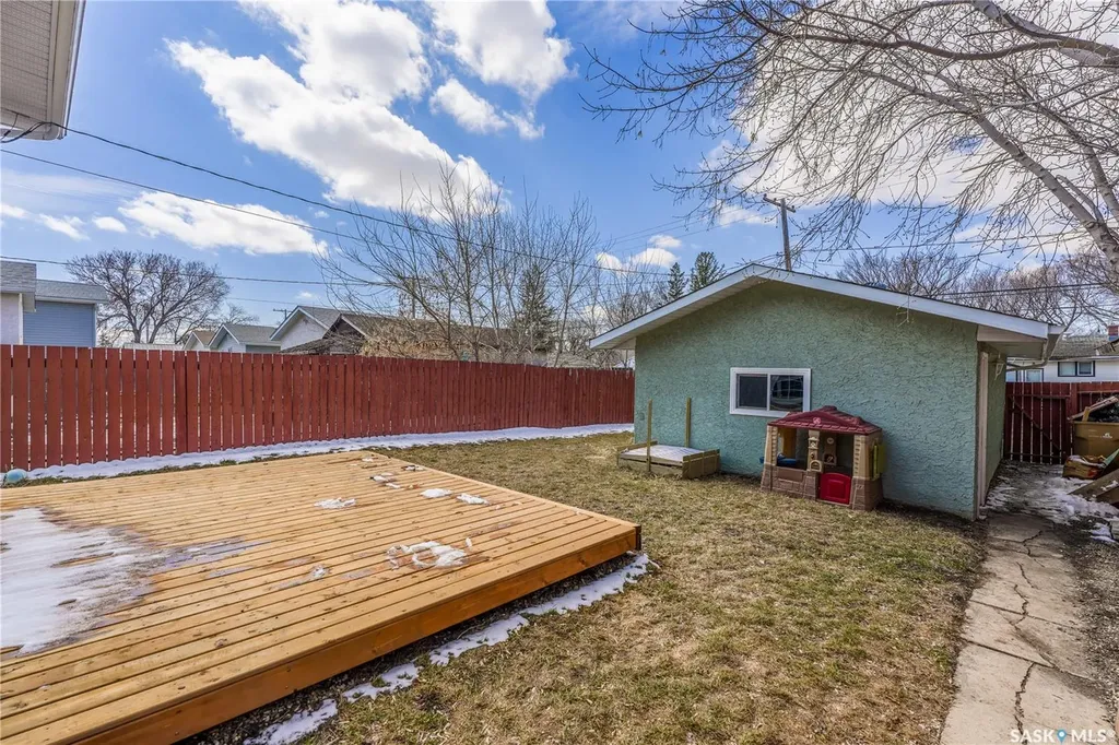 334 Robinson Street Regina SK S4R 3R2