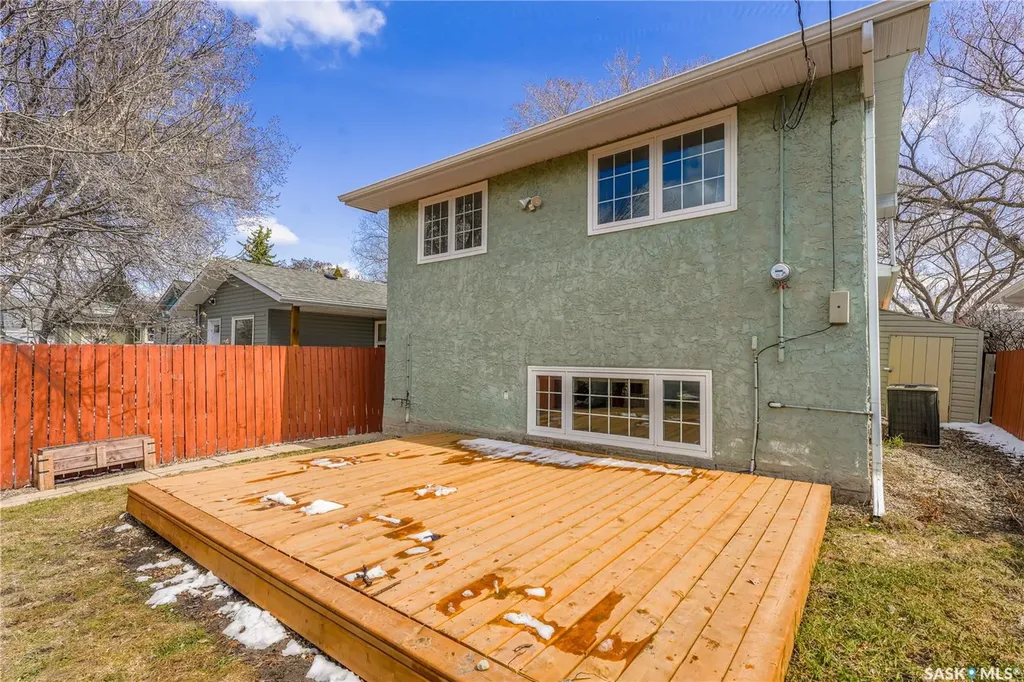 334 Robinson Street Regina SK S4R 3R2