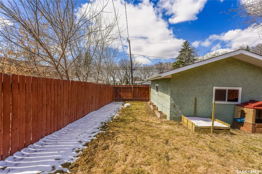 334 Robinson Street Regina SK S4R 3R2