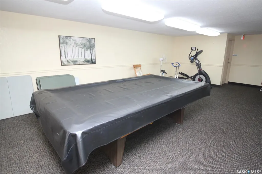 2013 Arlington Avenue Saskatoon SK S7J 2H6
