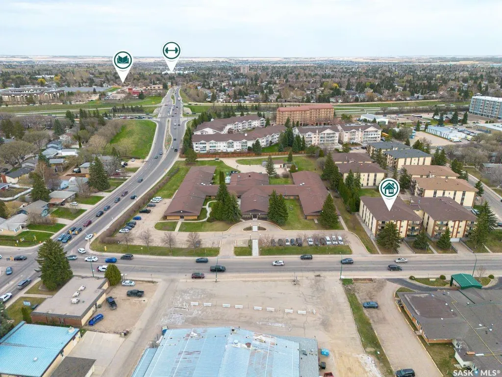 2013 Arlington Avenue Saskatoon SK S7J 2H6